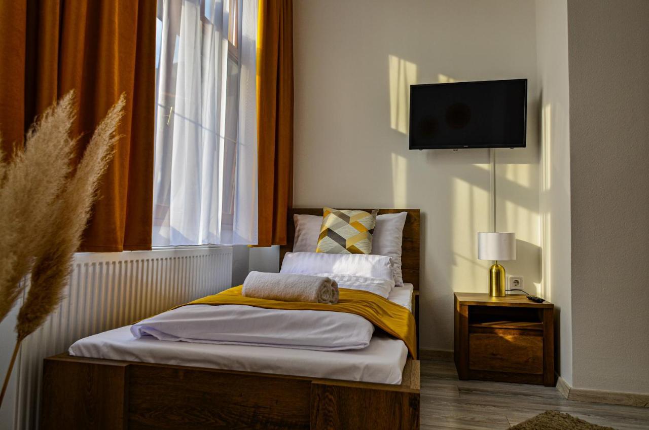 Kossuth Vendeghaz Apartment Tolna Ngoại thất bức ảnh